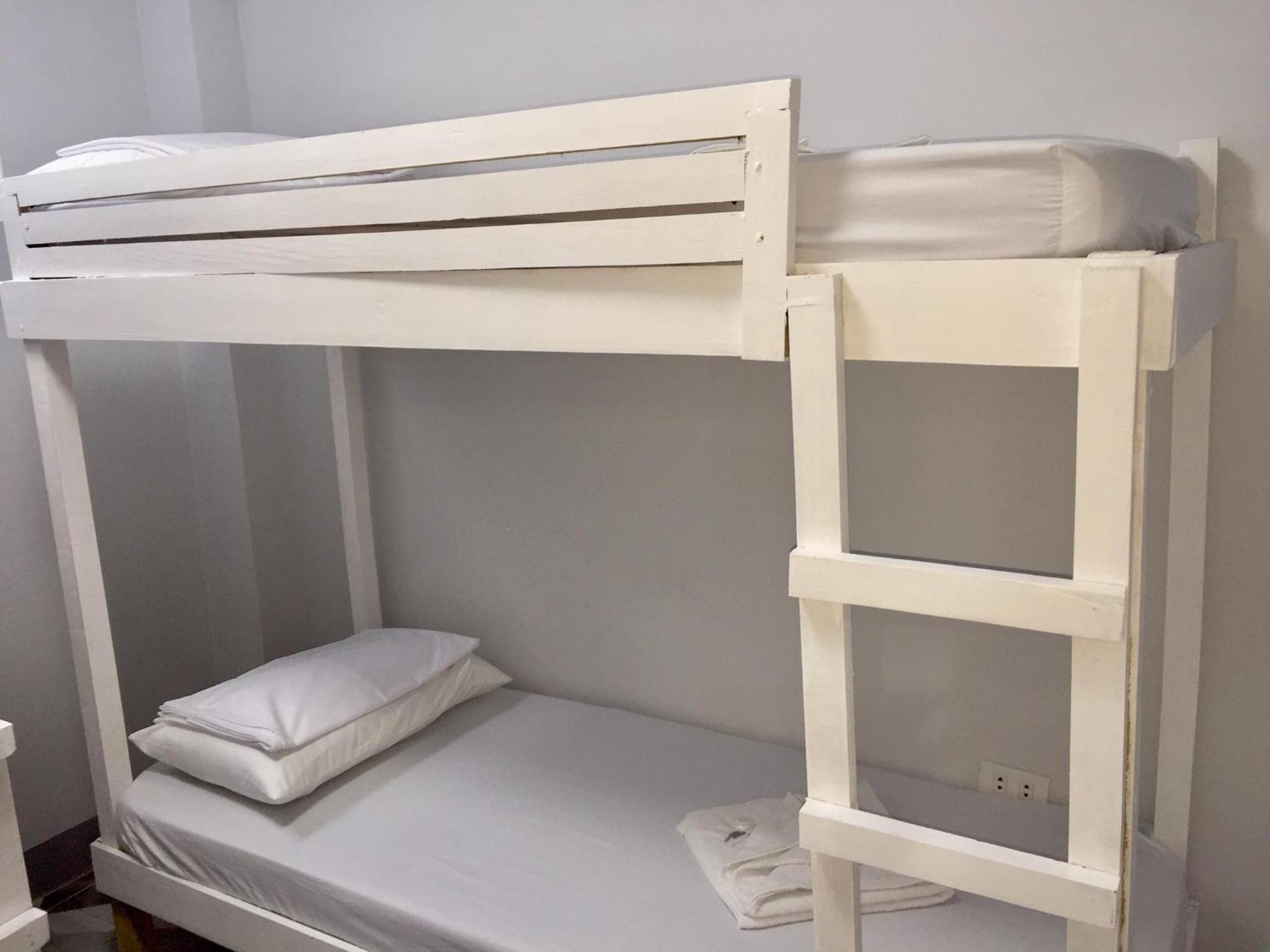 Ziet Hotel Mambajao Rom bilde